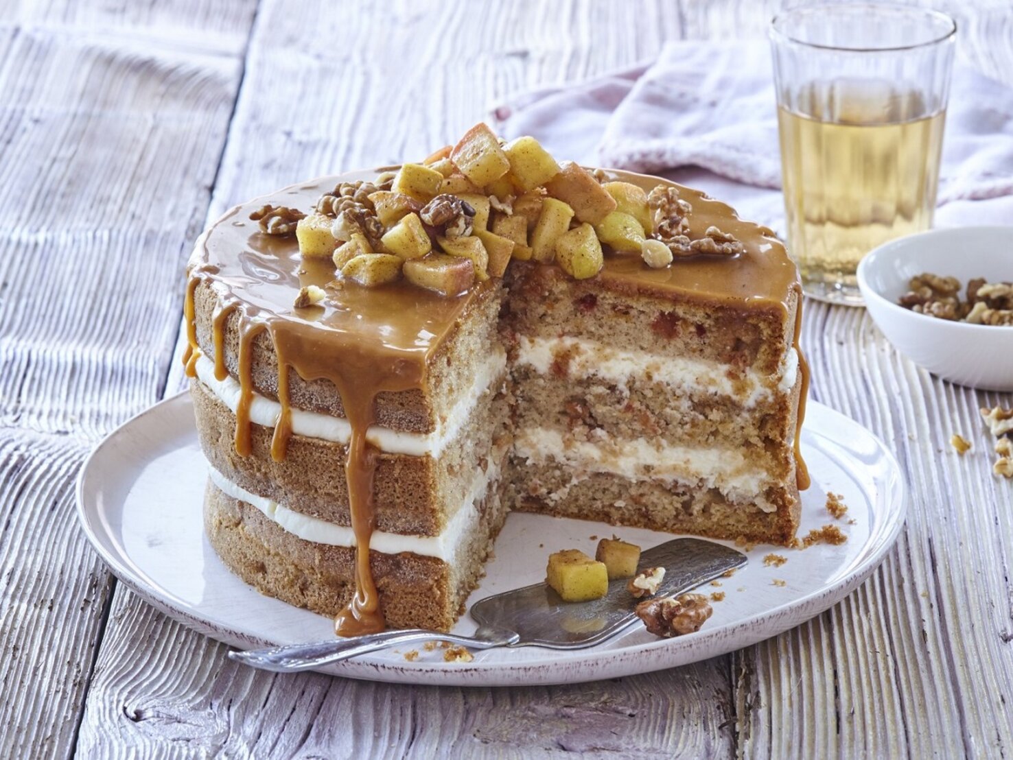 Apfel-Karamell-Schichttorte: Ein richtiger Hingucker