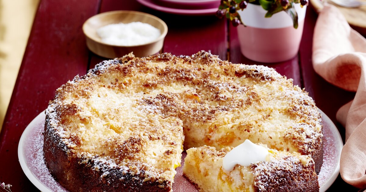 Schneller Kuchen mit Becherkuchen: Mandarinen-Rezept für den Sommer Schneller Kuchen mit Becherkuchen: Mandarinen-Rezept für den Sommer