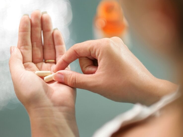 Die neun essentiellen Aminosäuren werden vom Körper nicht selbst gebildet und müssen mit der Nahrung oder Ergänzungsmitteln aufgenommen werden.