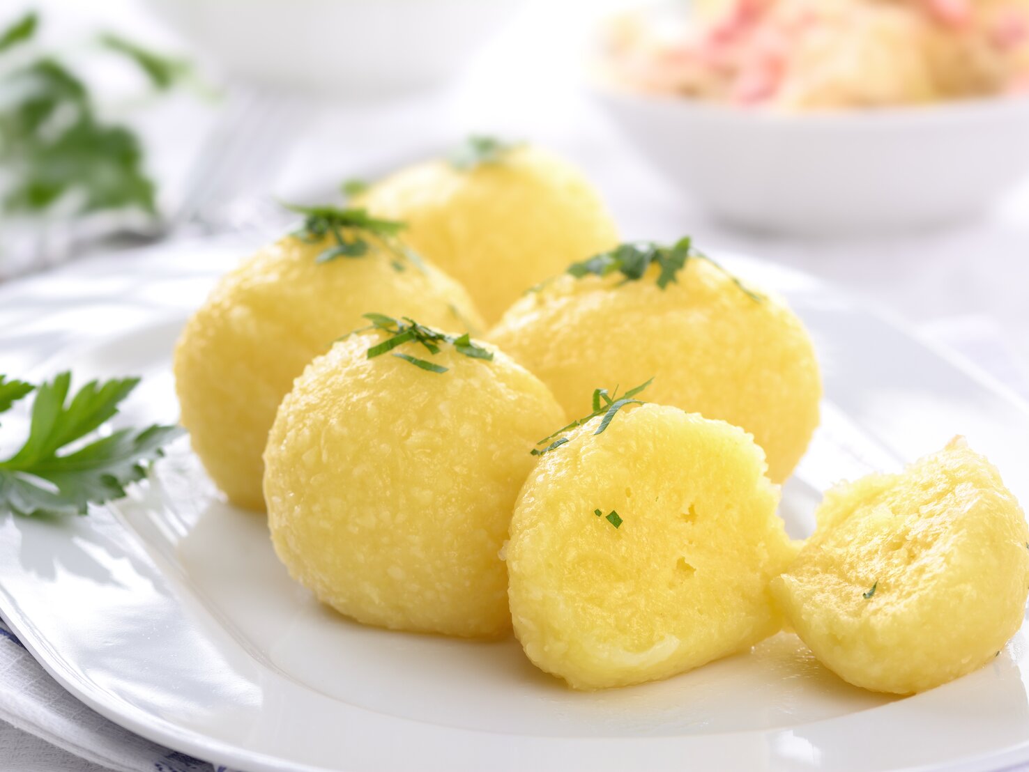 Bayerische Spezialität: Hausgemachte Kartoffelknödel