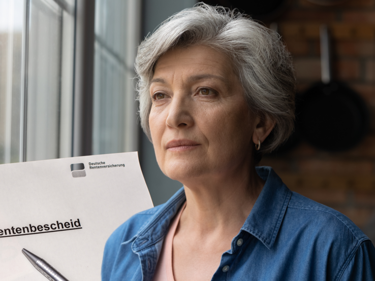 Witwenrente: Obwohl es zumeist Frauen betrifft, sind viele Frauen nicht umfassend informiert. Witwenrente: Obwohl es zumeist Frauen betrifft, sind viele Frauen nicht umfassend informiert.