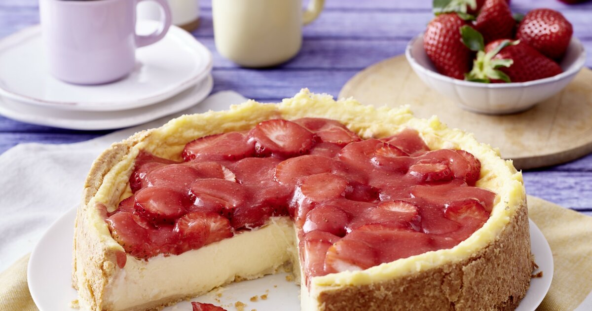 Erdbeer-Schmand-Torte: Der Klassiker auf der Kuchentafel