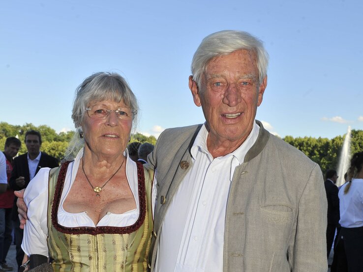 Karin Rauch mit ihrem Ehemann Siegfried Rauch, dem bekannten Schauspieler aus "Das Traumschiff" und "Der Bergdoktor".