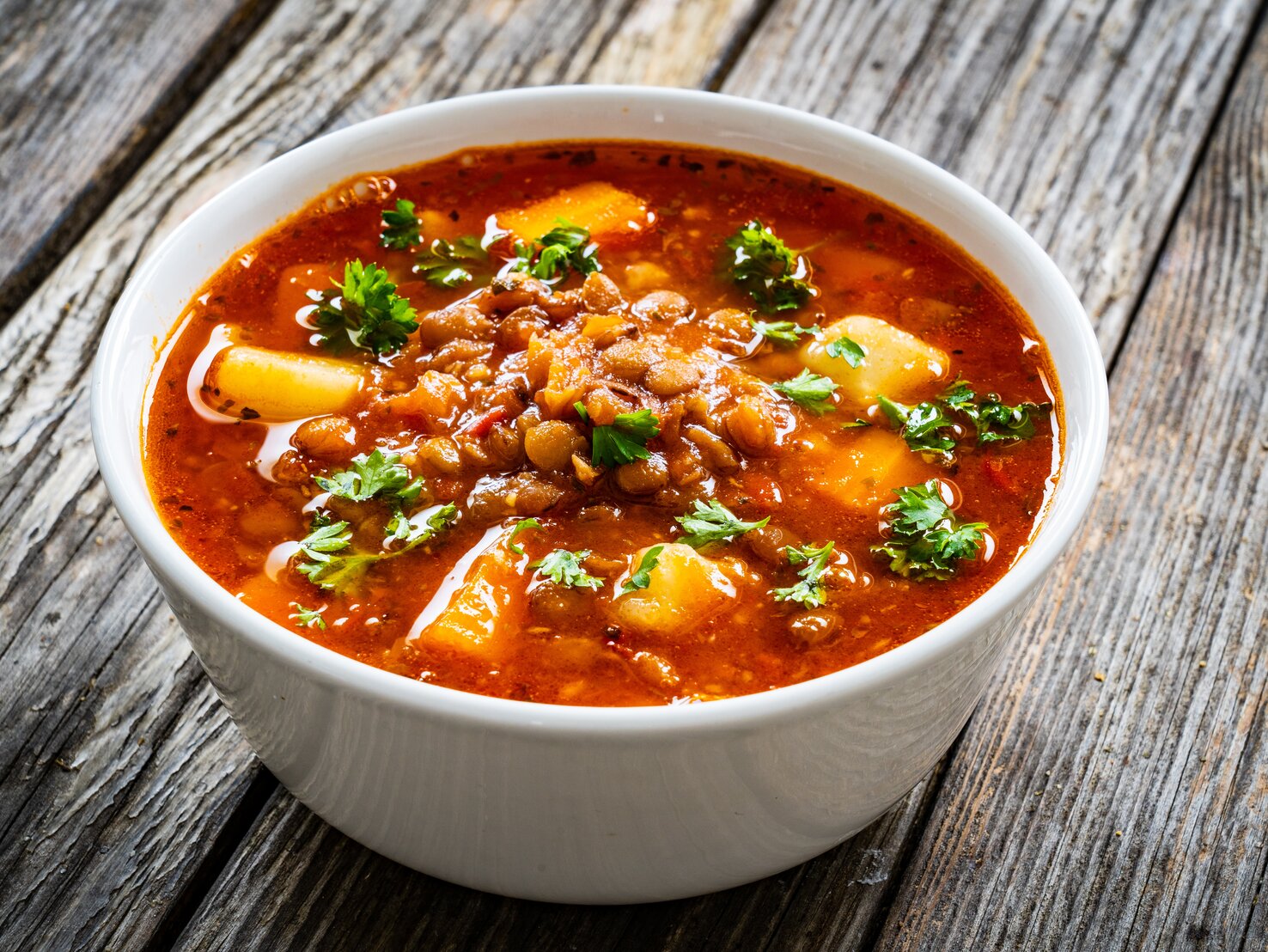 Kokos-Kichererbsensuppe mit Tomaten und Kartoffeln: Sooo cremig!