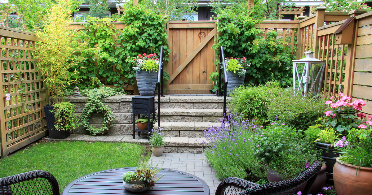Hochbeete, Gartenmöbel, Deko So wirkt dein Garten doppelt so groß