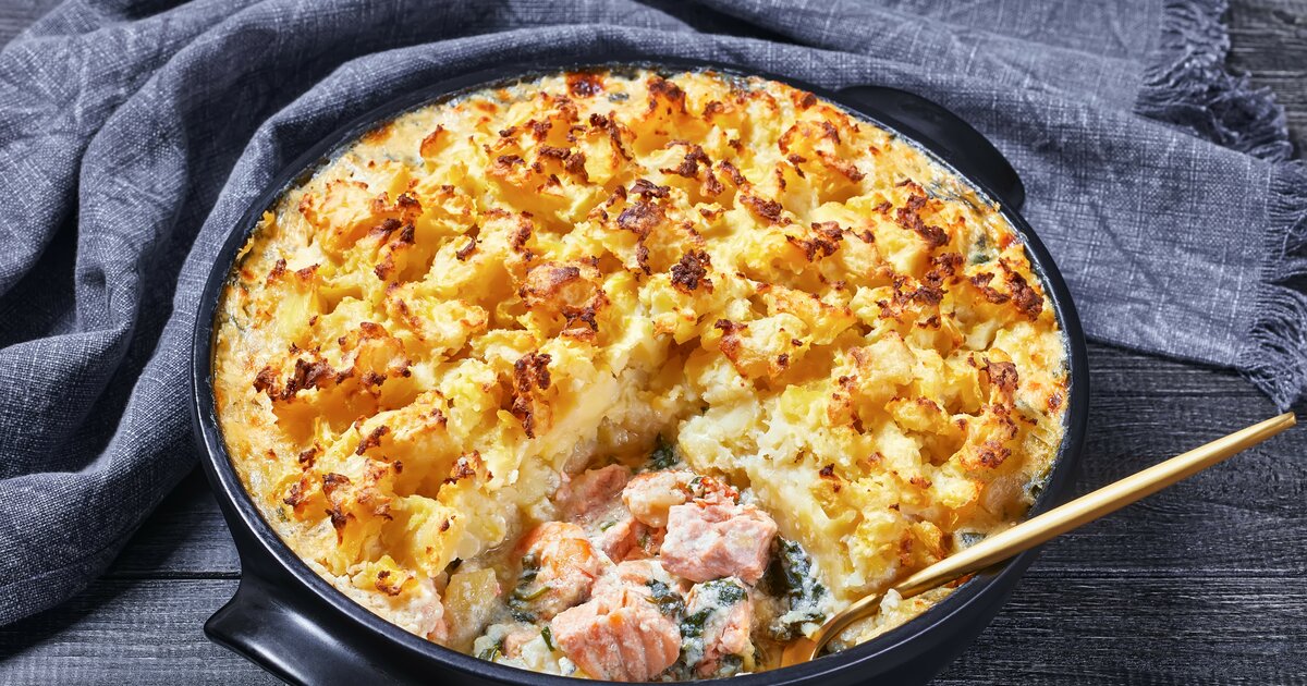 Gourmet-Auflauf: Kartoffel-Spinat-Gratin mit Lachs und Garnelen