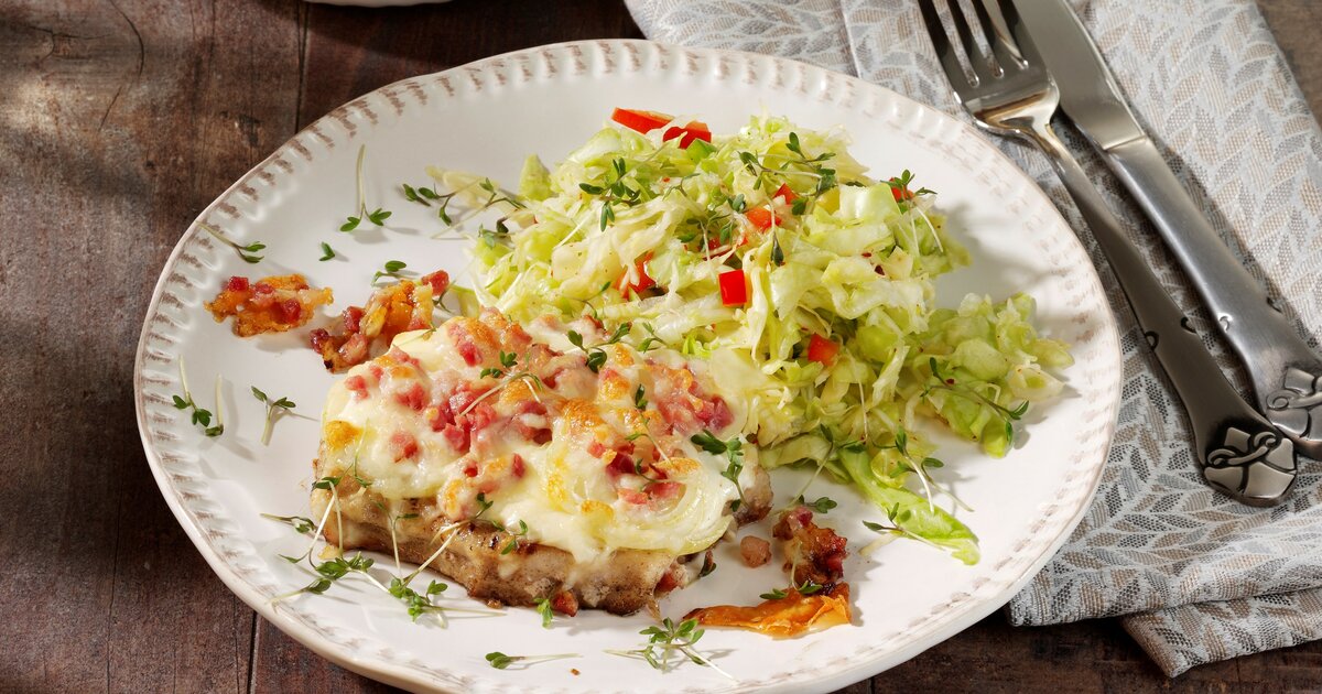 Elsässer-Schnitzel mit Schinken und Käse überbacken