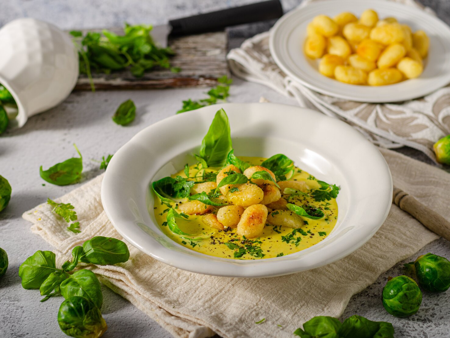 Gnocchi in Rosenkohl-Curry-Soße: Highlight der Saison