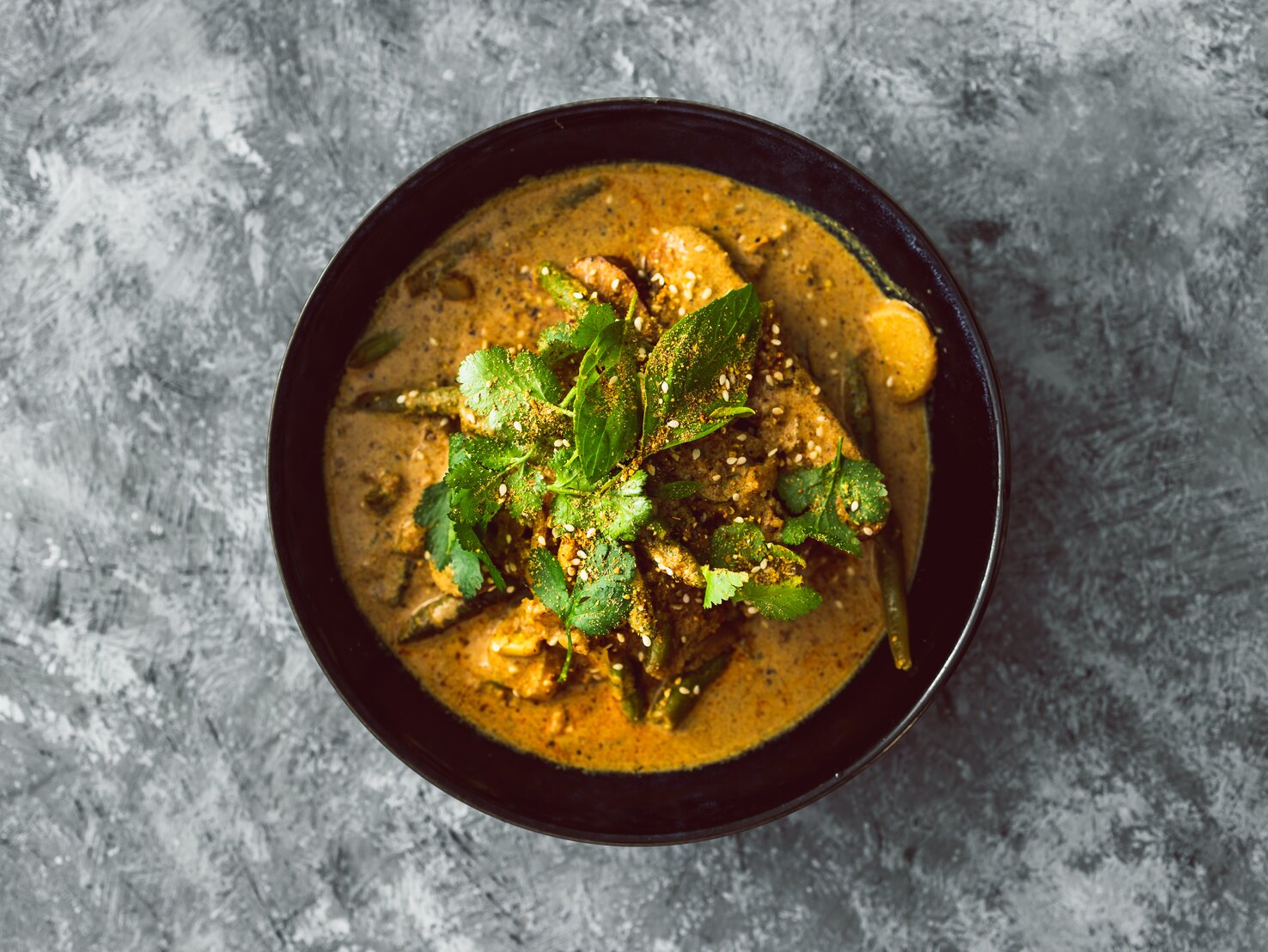 Koriander-Curry mit Tofu: Vegetarisches Aromawunder
