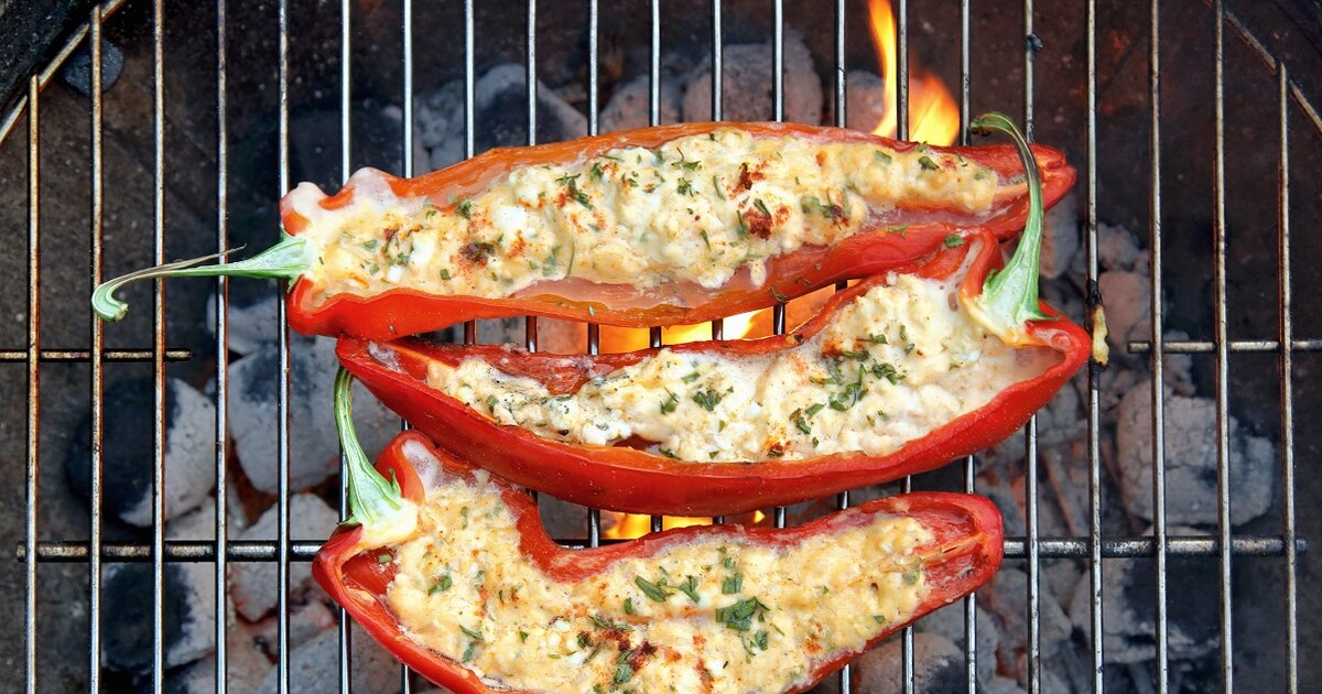 Gemüse grillen: Gegrillte Paprika mit Feta &amp; würzigem Rosmarin