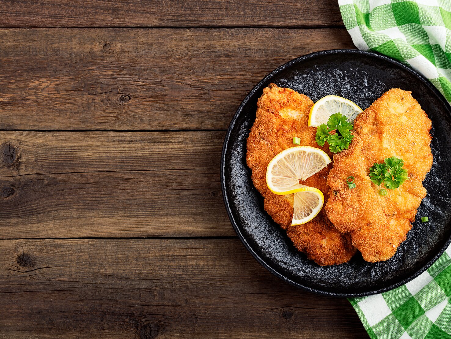 Schnitzel mit Brezn-Panade: Bodenständige bayerische Küche