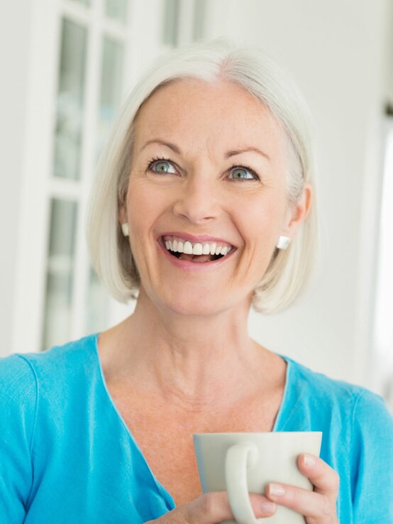 Frau_Graues_Haar_Bob | © iStock/JohnnyGreig 