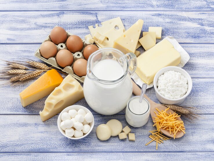 iStock-fcafotodigital-käse-milch-1084208252.jpg | © iStock / fcafotodigital