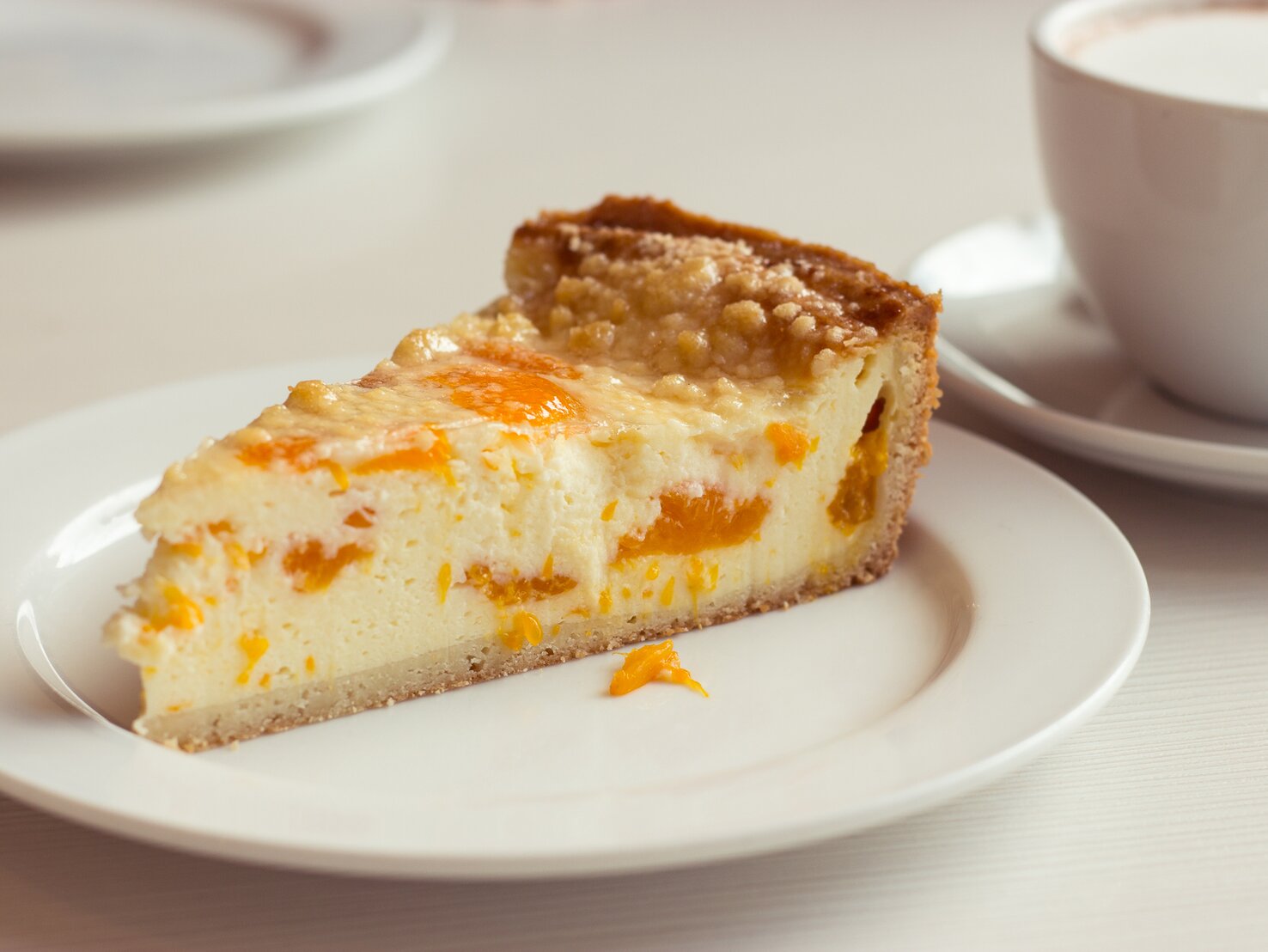 Schneller Schmandkuchen mit Mandarinen: Nur 20 Minuten im Ofen Schneller Schmandkuchen mit Mandarinen: Nur 20 Minuten im Ofen