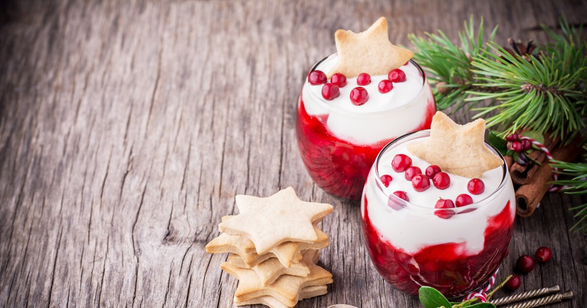 Weiße Schokoladencreme: Weihnachtsdessert im Glas