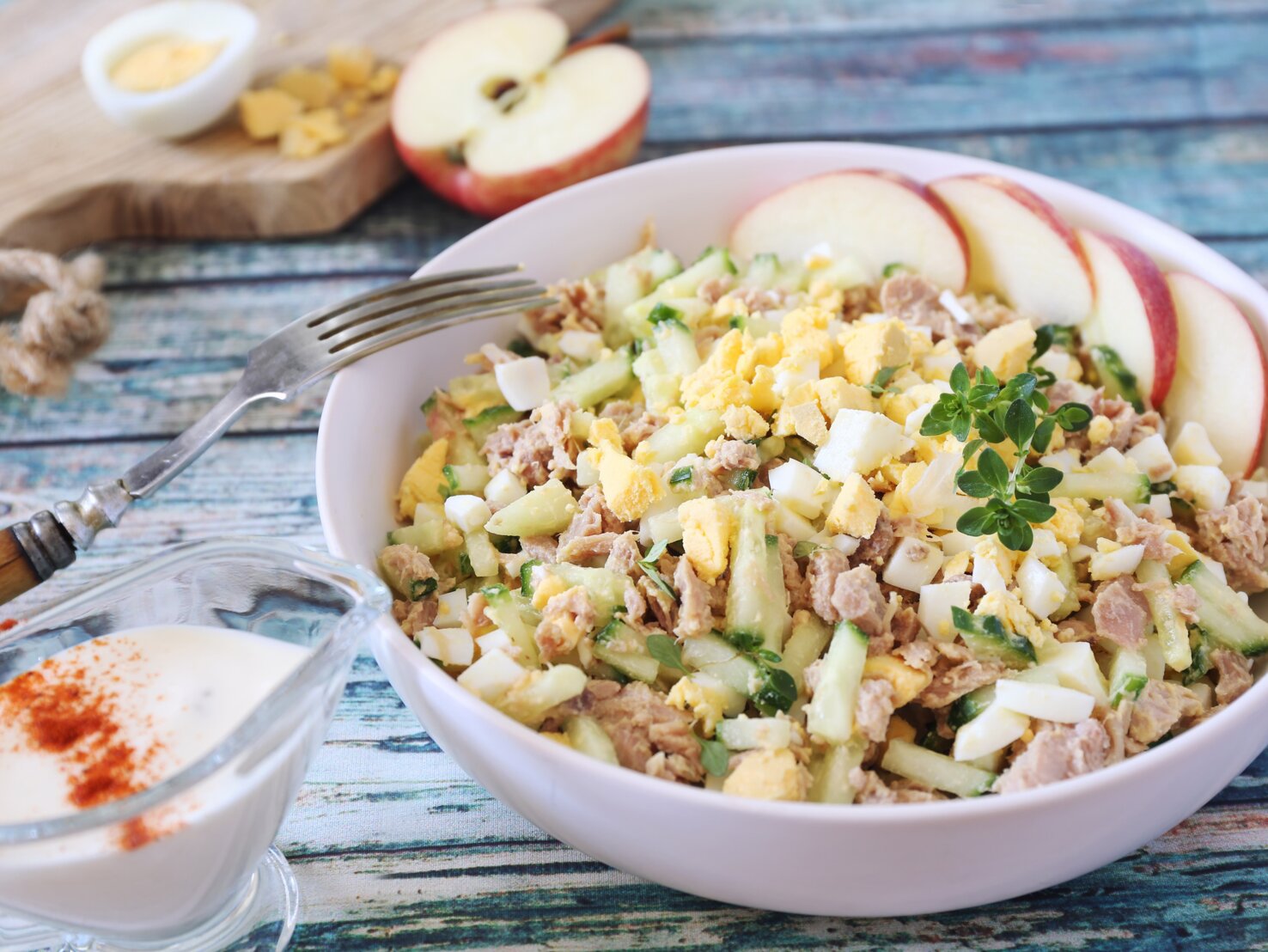Low-Carb-Rezept mit raffinierter Geheimzutat: Thunfischsalat mit Ei