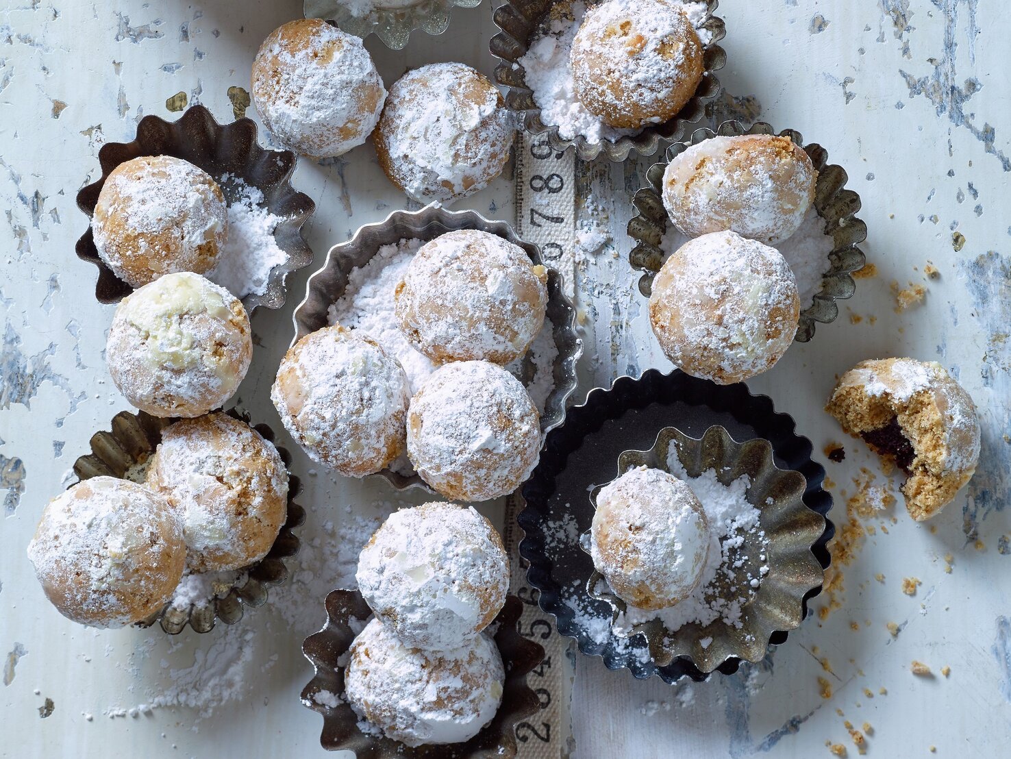 Einfaches Schneebälle-Rezept mit Walnuss Einfaches Schneebälle-Rezept mit Walnuss