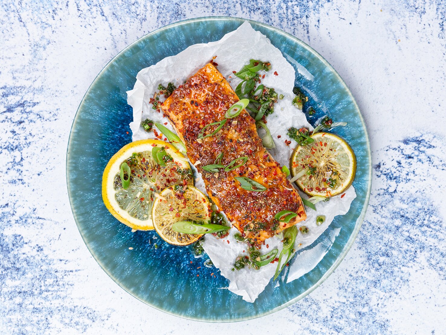 Karamellisierter Lachs mit Knoblauchreis