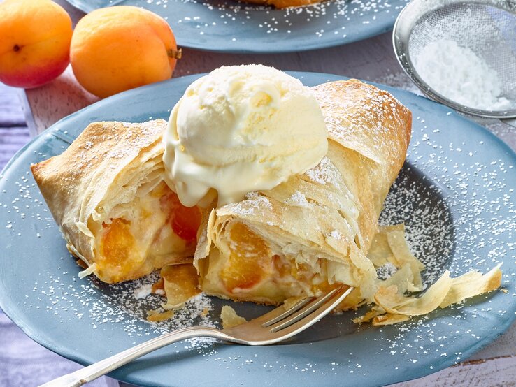 Mini-Aprikosenstrudel