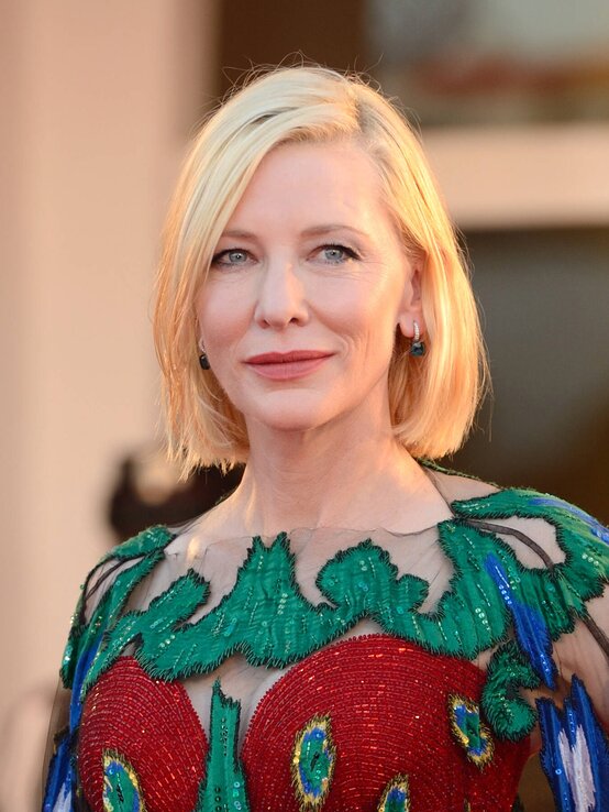 Der glatte Bob, den die australische Ausnahme-Schauspielerin Cate Blanchett hier auf den 77.Filmfestspielen in Venedig 2020 trägt, steht ihr durchaus sehr gut ... | © imago images/ZUMA Wire
