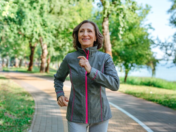 Auch Sport kann die so wichtigen Darmbakterien positiv beeinflussen.