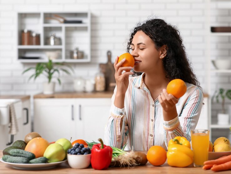Bei Verdauungsproblemen kommt es auf die richtige Ernährung an.