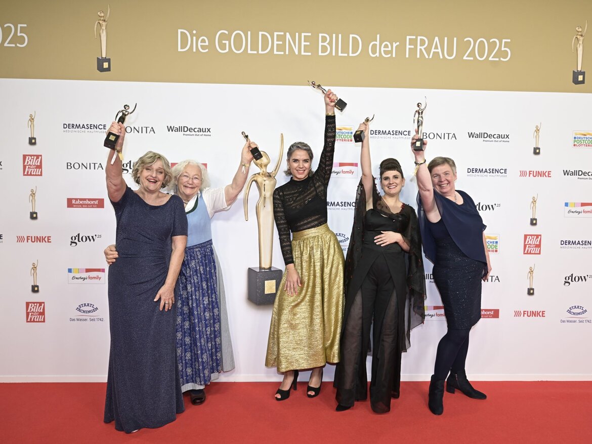 Preisträgerinnen der 18. GOLDENE BILD der FRAU-Gala | © BILD der FRAU / Henning Scheffen