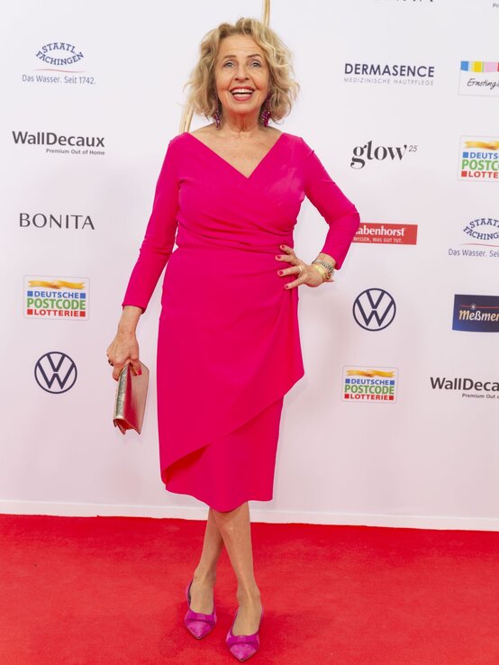 Schauspielerin Michaela May | © BILD der FRAU / Guido Ohlenbostel