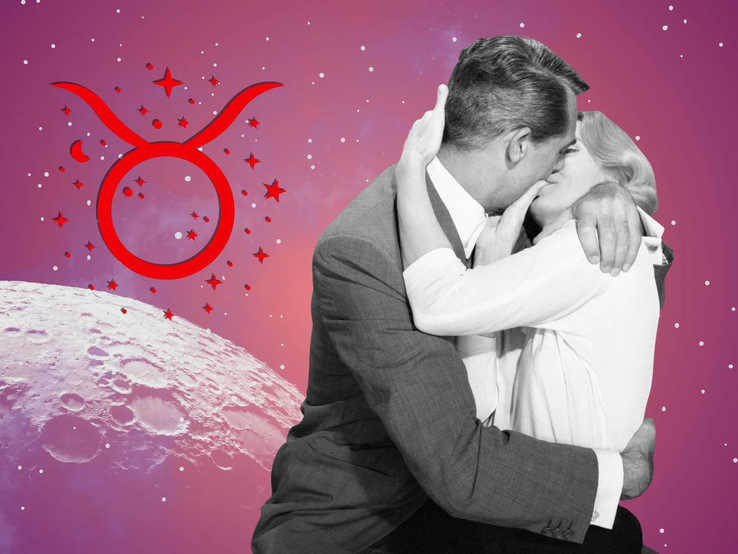 02-liebeshoroskop-stier.webp Liebeshoroskop Sternzeichen Stier: llustration eines sich küssenden Paares vor einem pink-lilafarbenen Weltraumhintergrund mit Sternenhimmel und Mond. Links im Bild ist das rote Symbol Tierkreiszeichens Stier.