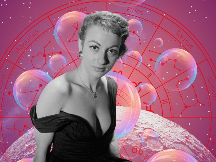 Eine stilisierte Collage mit einer Frau im Vintage-Look in Schwarz-Weiß vor einem farbenfrohen astrologischen Hintergrund. Hinter ihr ist ein rotes Horoskop-Rad mit Tierkreiszeichen und Konstellationen auf pink-violettem Sternenhimmel zu sehen. Schimmernde Seifenblasen schweben durch das Bild, während im Vordergrund eine Mondoberfläche angedeutet ist. Das Bild kombiniert Retro-Ästhetik mit moderner, mystischer Symbolik.