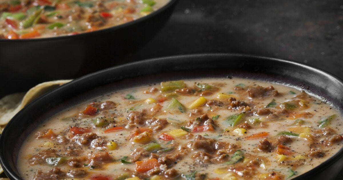 Mexikanische Käse-Hackfleisch-Suppe: Cremiges Suppenglück
