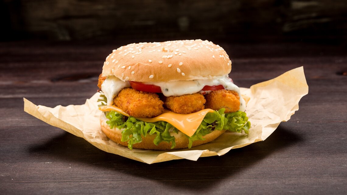 Schnelle Mittagspause: Fischstäbchen-Burger – wie bei McDonald’s, nur besser!-image