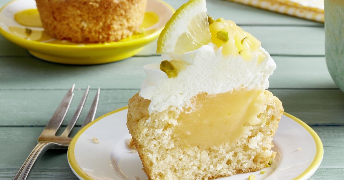 Zitronen-Cupcakes – kleine Küchlein, frisch, fruchtig & schnell gebacken Zitronen-Cupcakes – kleine Küchlein, frisch, fruchtig & schnell gebacken