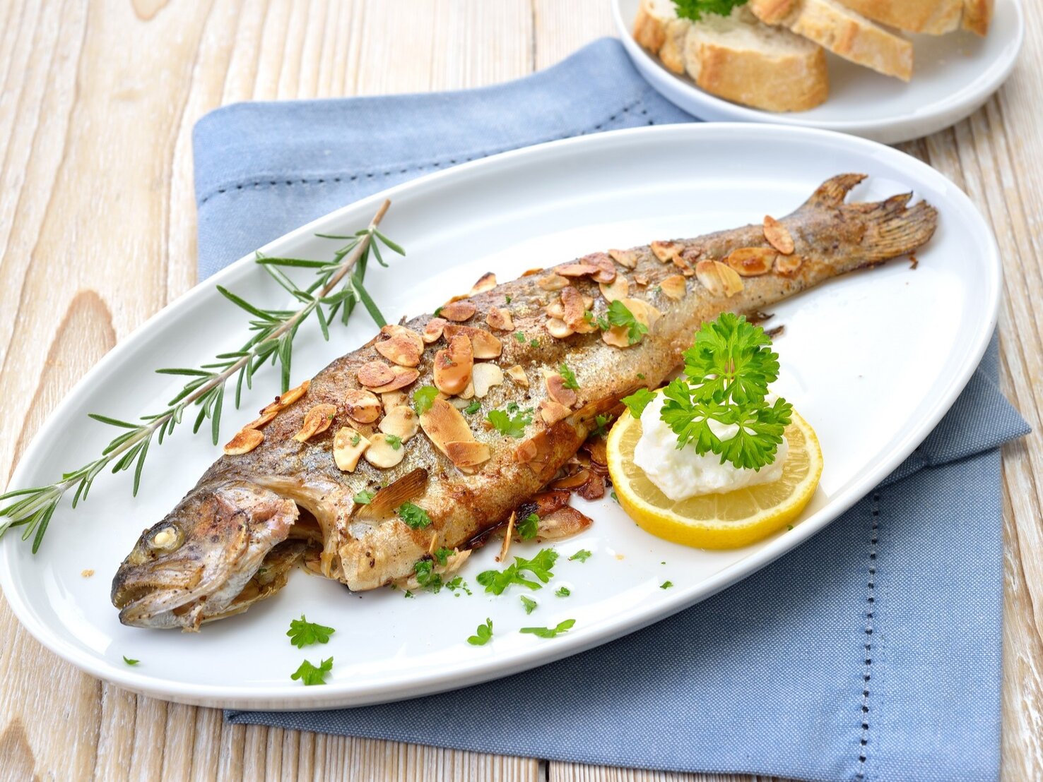 Forelle Müllerin Art: Low-Carb-Klassiker perfekt zubereiten Forelle Müllerin Art: Low-Carb-Klassiker perfekt zubereiten