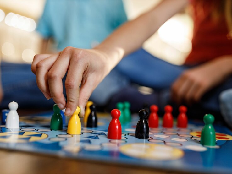 Mit alten Brettspielen schönste DIYs basteln