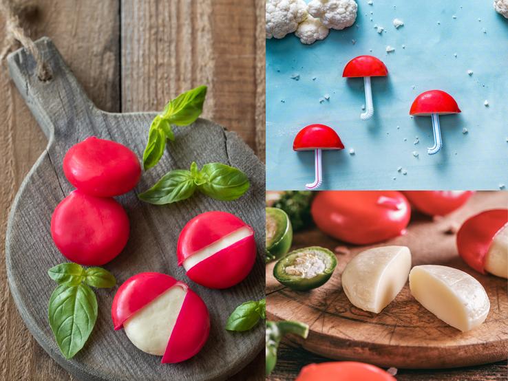 Drei Szenen mit  Babybel in roter Hülle: auf Holzbrett mit Basilikum, als Regenschirme inszeniert und halbiert neben grünem Chili.