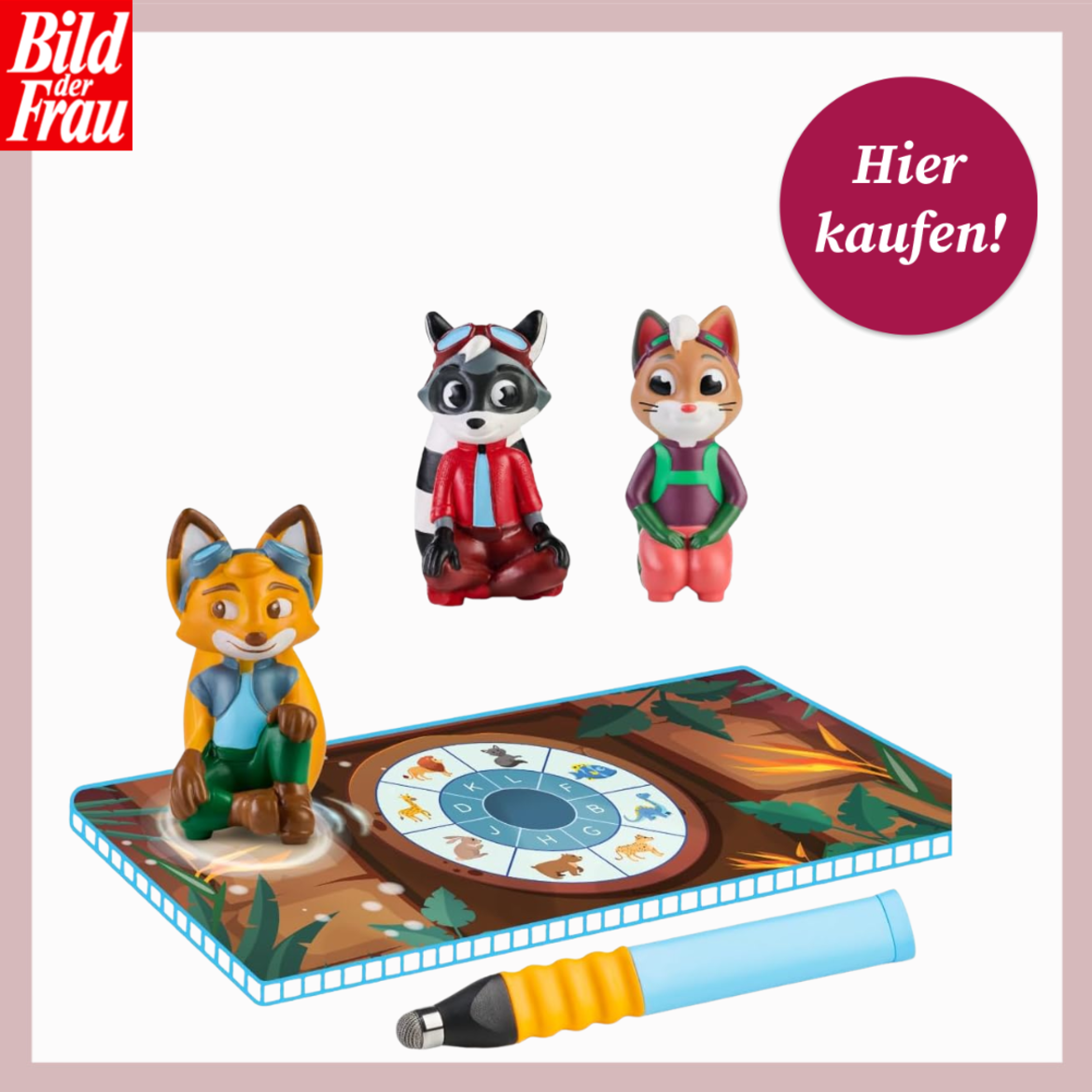 Kindgerechtes Lernspiel mit Fuchs-, Waschbär- und Katzenfigur, Spieltafel mit Buchstabenrad und blau-gelbem Stift. | © Amazon/Canva/Collage:bildderfrau.de