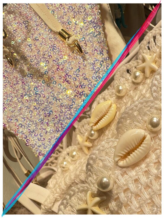 Zu sehen ist ein Glitzerbikini mit Muscheldesign | © Renate Zott