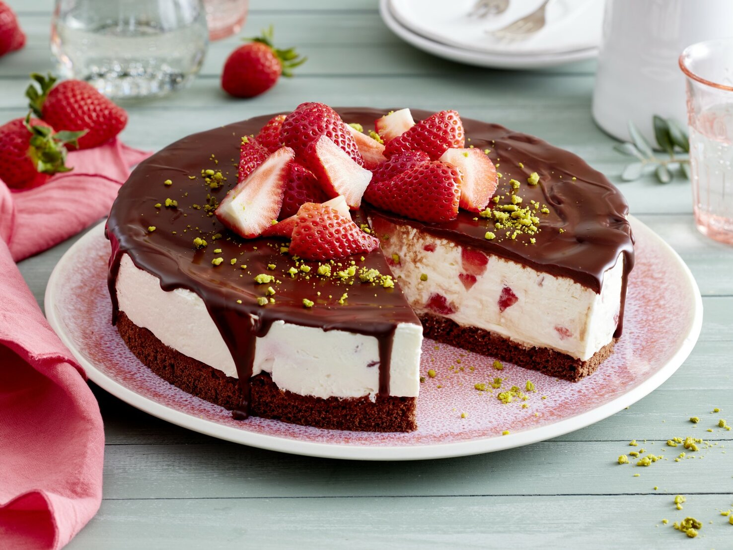 Joghurt-Erdbeer-Torte: Sommer-Dessert zum Dahinschmelzen